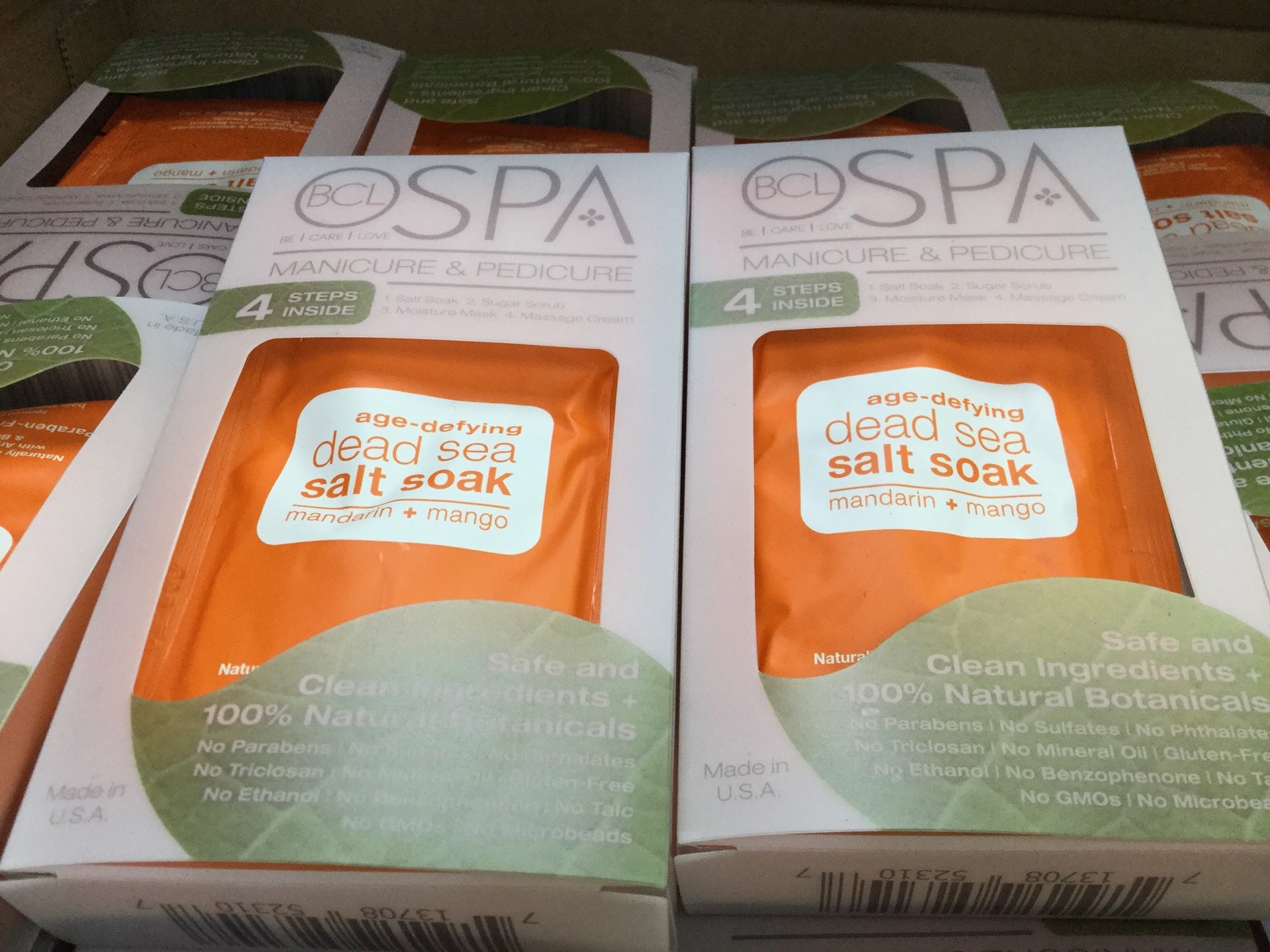 BCL SPA 4-in-1 Mandarin and Mango Skincare System Case with 50 Sets